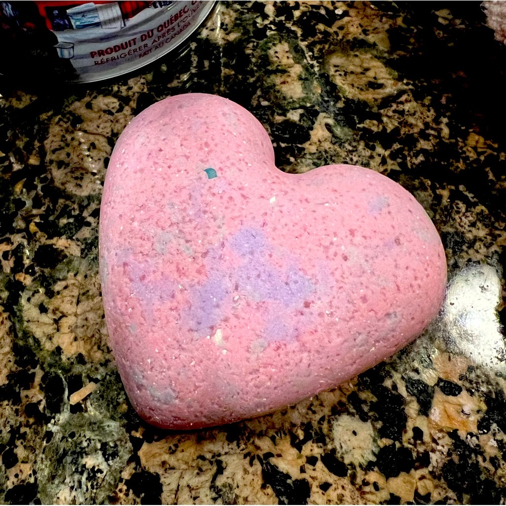 Jumbo Handmade All Natural Organic Bath Bomb (Bath Salts Inside)